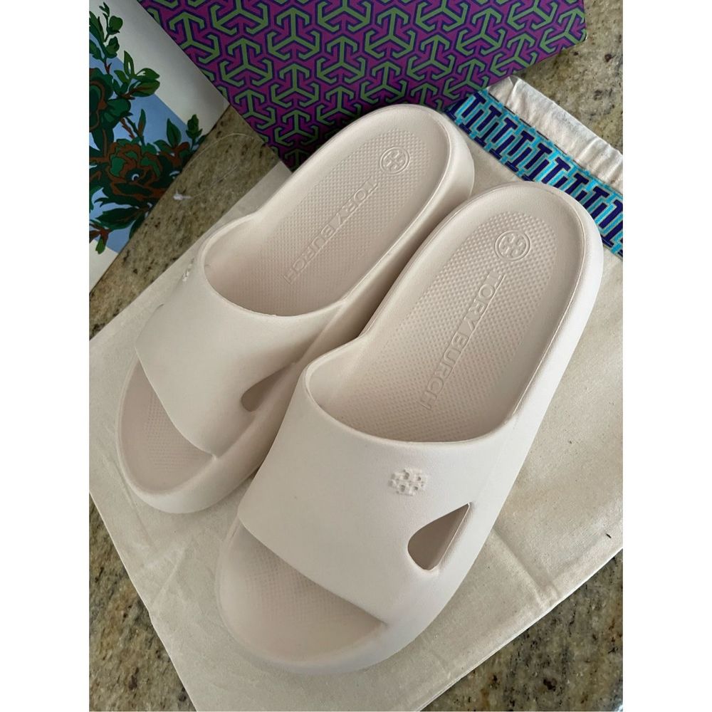 New Tory Burch shower slides - Picture 2 of 4